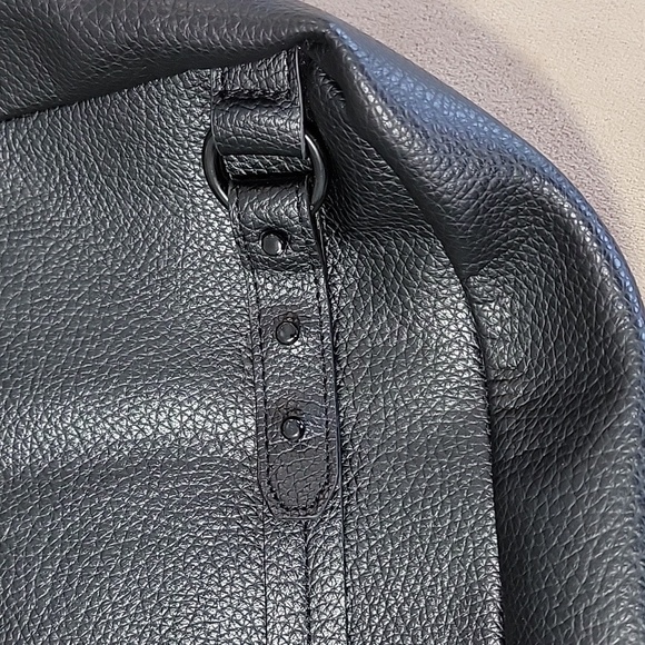 Steve Madden Black Vegan Pebble Leather Bstewie Hobo Bag EUC - Picture 4 of 10